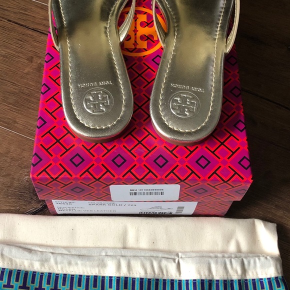 TORY BURCH-NWT Gold Sandals - Picture 10 of 16